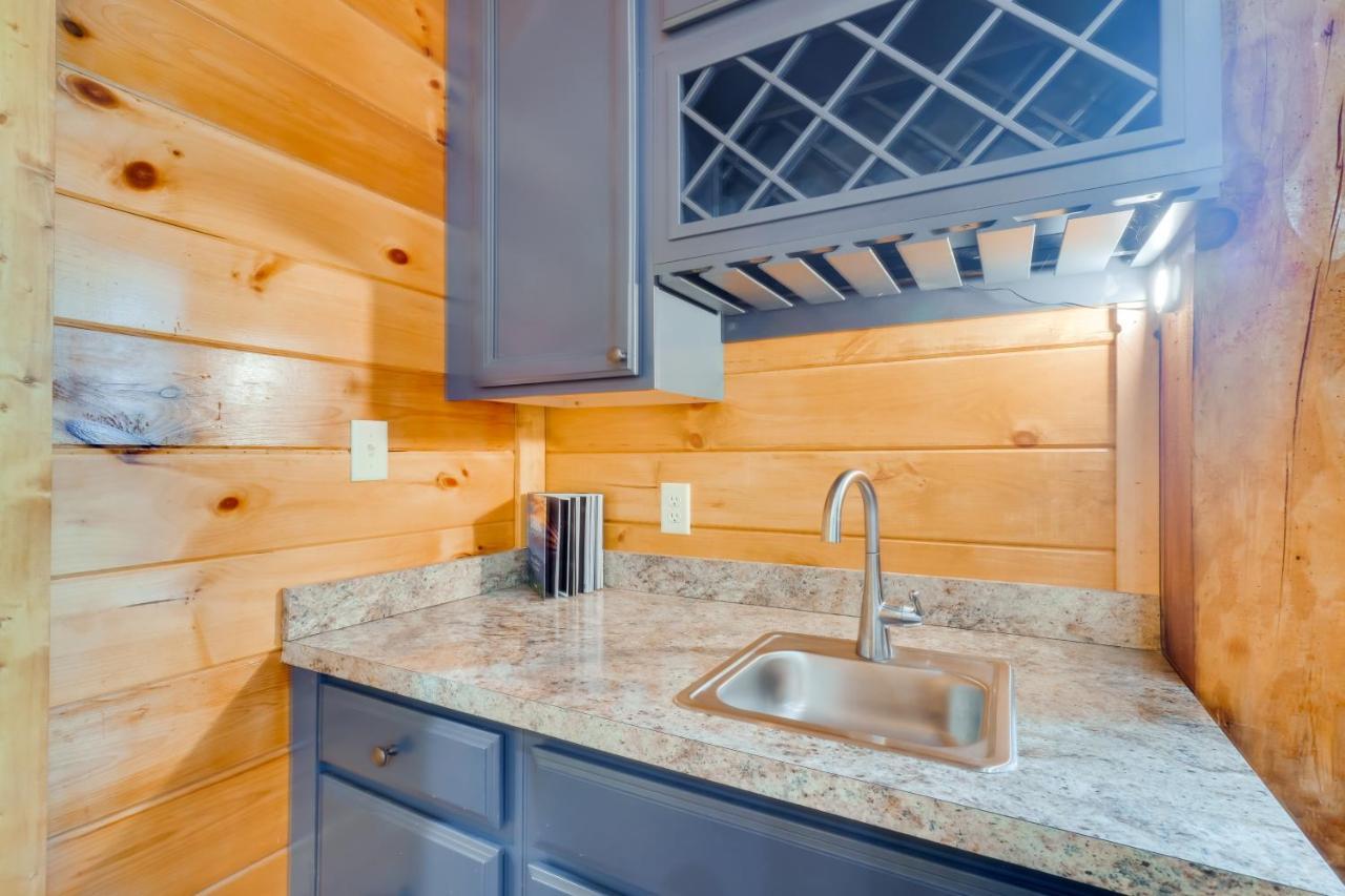 Gatlinburg Vacation Rental With Private Hot Tub! ภายนอก รูปภาพ